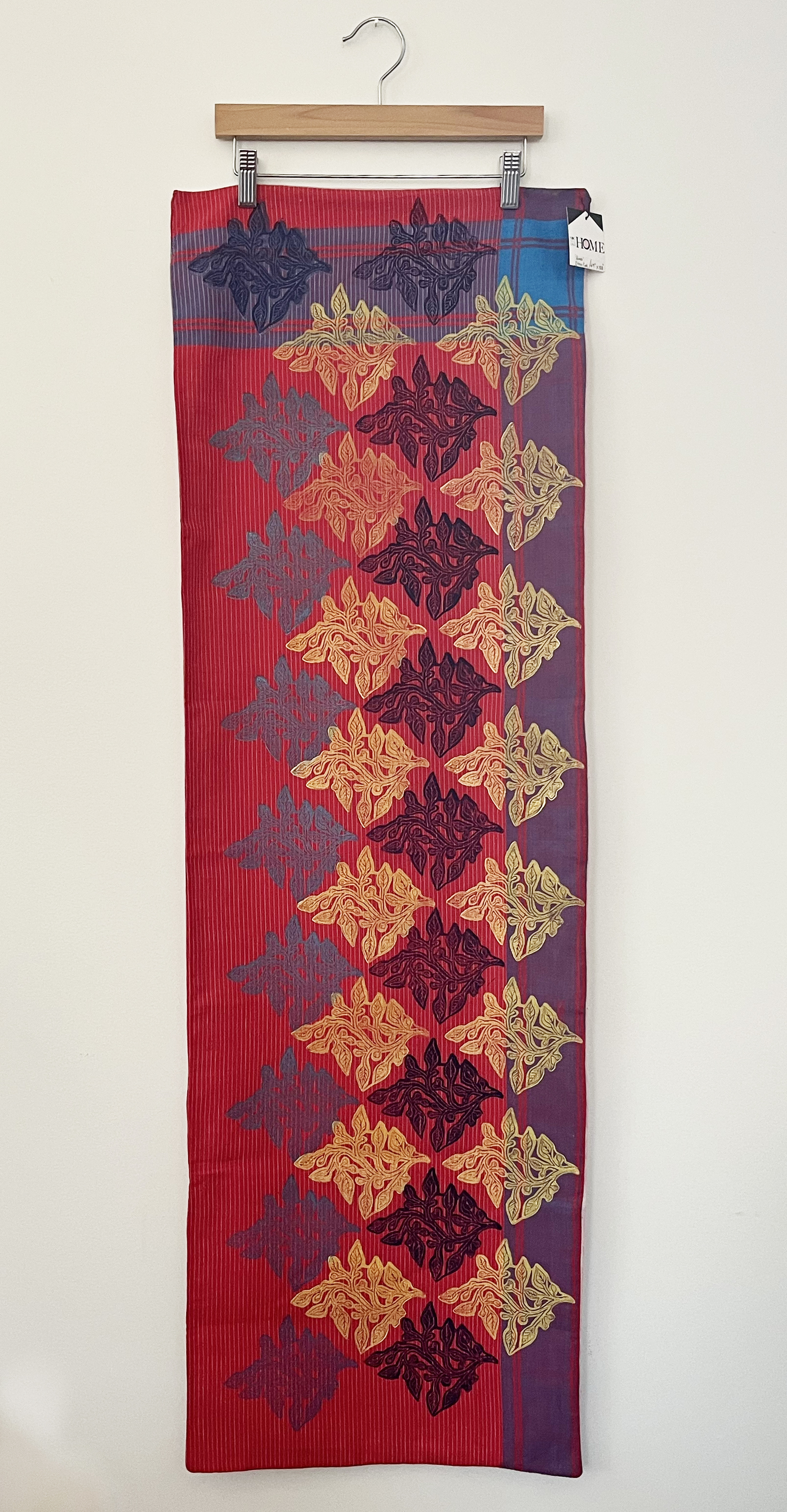 Table Runners/Wall Art - Image 20